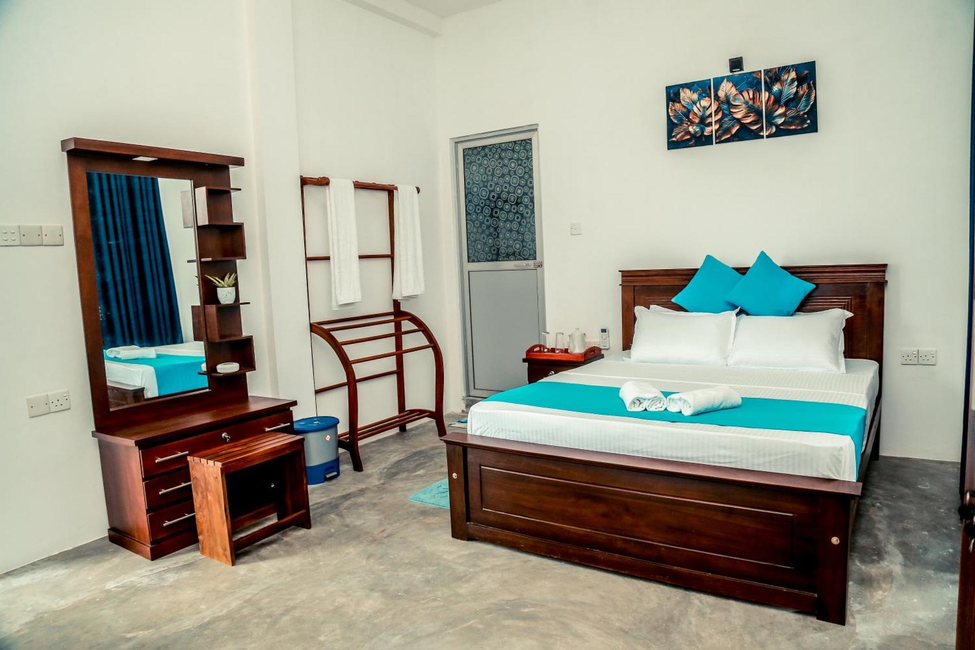 Painkiller Hiriketiya Apartment Dikwella Exterior foto